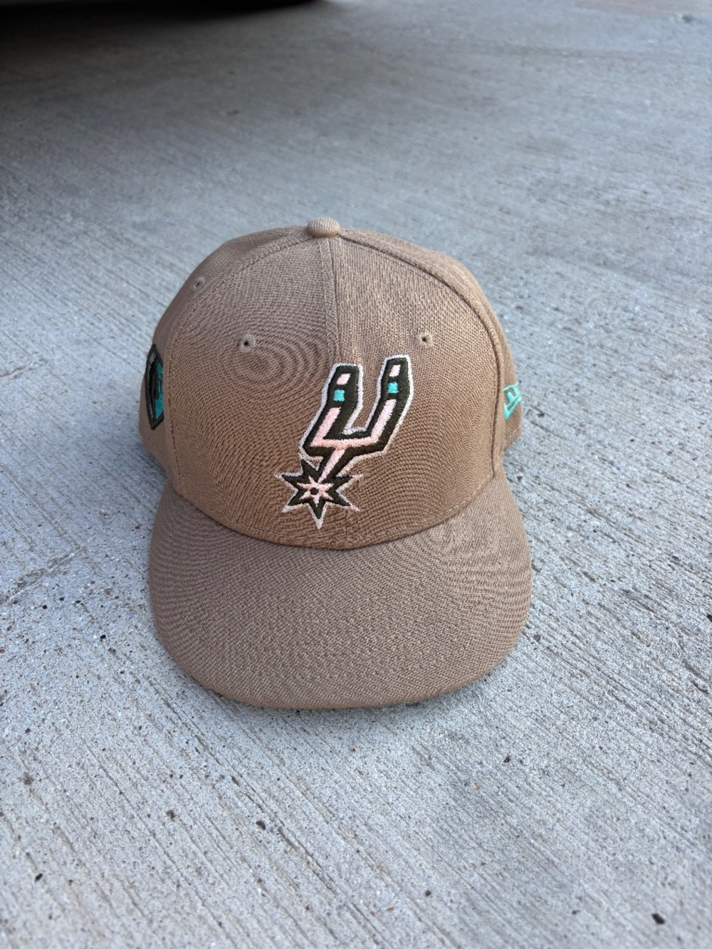 New Era San Antonio Spurs 59FIFTY Fitted Hat Tan Beige Turquoise Undervisor